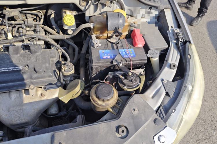 Used Chevrolet Sail 2011 Sedan 1.4L Manual Happiness Edition Engine Bay Left