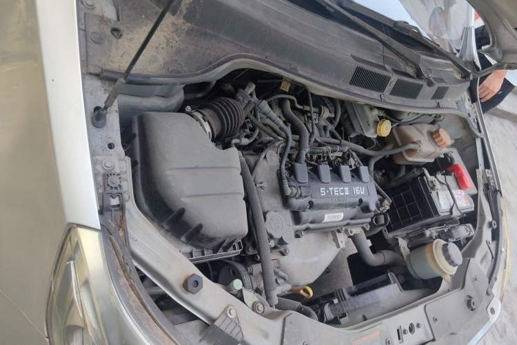 Used Chevrolet Sail 2011 Sedan 1.4L Manual Happiness Edition Engine Bay Right