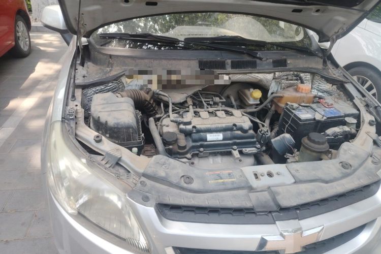 Used Chevrolet Sail 2011 Sedan 1.4L AMT Happiness Edition Engine Bay Right