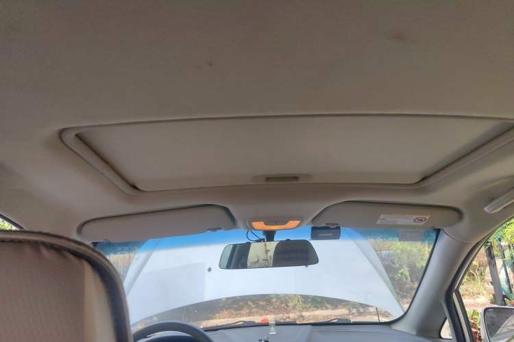 Used Chevrolet Sail 2011 Sedan 1.4L Manual Happiness Edition Headliner