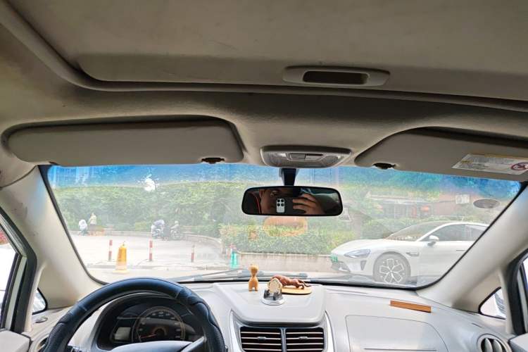 Used Chevrolet Sail 2011 Sedan 1.4L Manual Happiness Edition Headliner