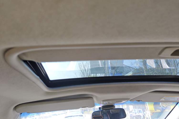 Used Chevrolet Sail 2011 Sedan 1.4L Manual Happiness Edition Headliner