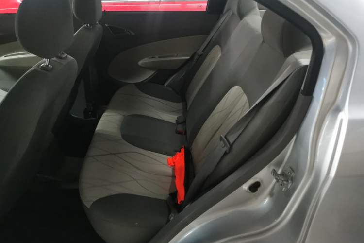 Used Chevrolet Sail 2011 Sedan 1.4L AMT Happiness Edition Interior 1