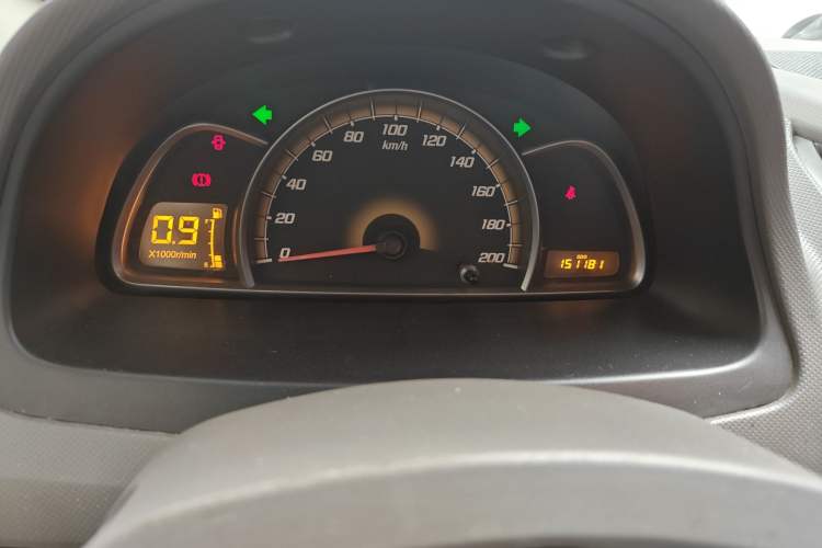 Used Chevrolet Sail 2011 Sedan 1.4L Manual Happiness Edition Odometer Close Up