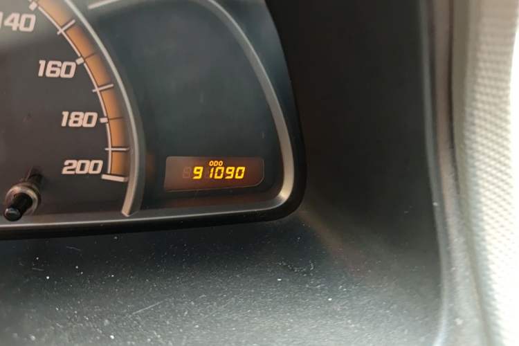 Used Chevrolet Sail 2011 Sedan 1.4L Manual Happiness Edition Odometer Close Up
