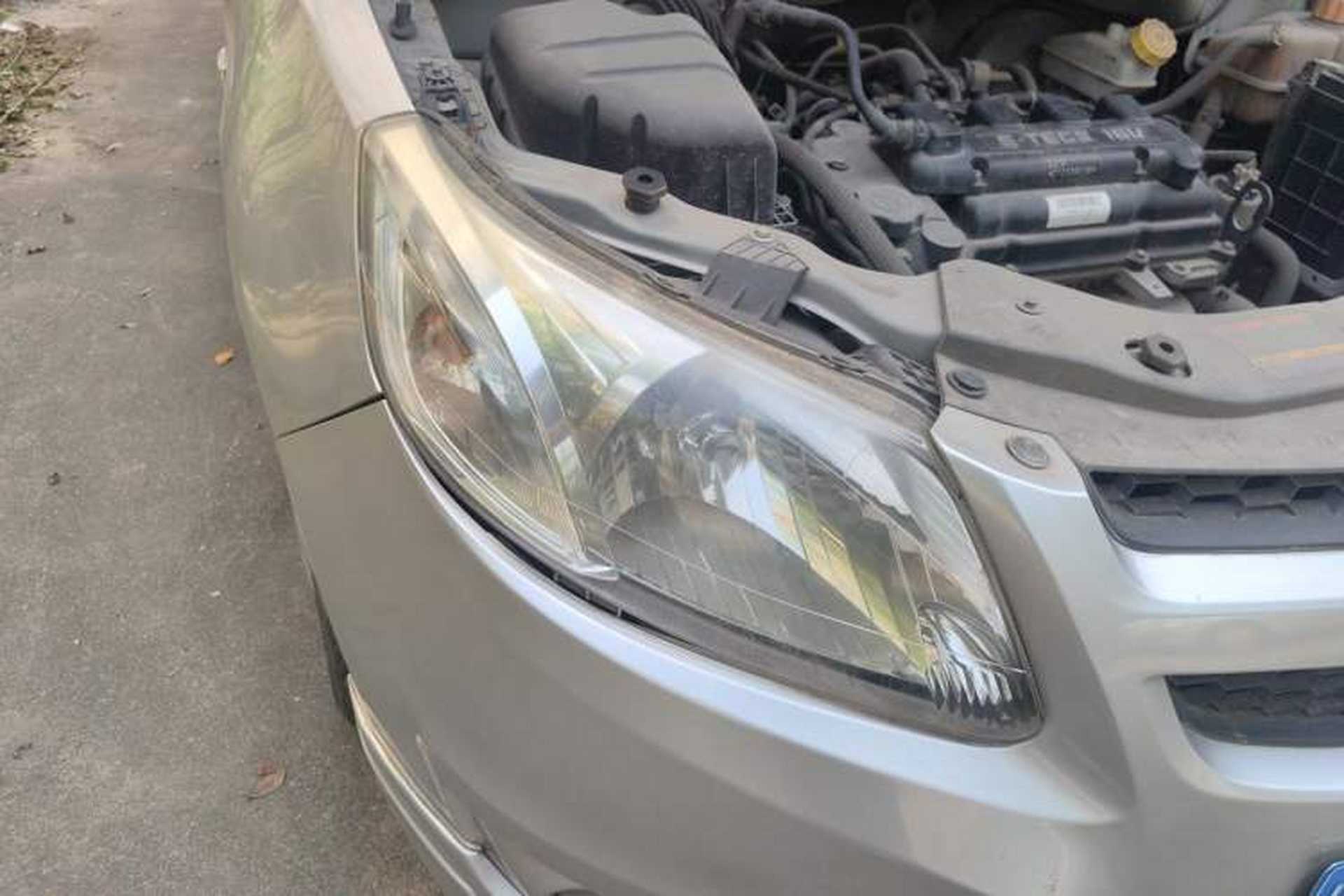 Used Chevrolet Sail 2011 Sedan 1.4L Manual Happiness Edition Right Front Headlight