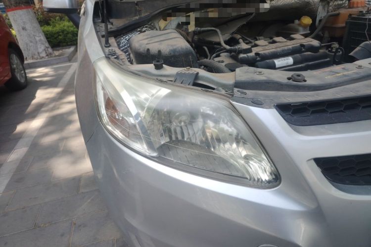 Used Chevrolet Sail 2011 Sedan 1.4L AMT Happiness Edition Right Front Headlight