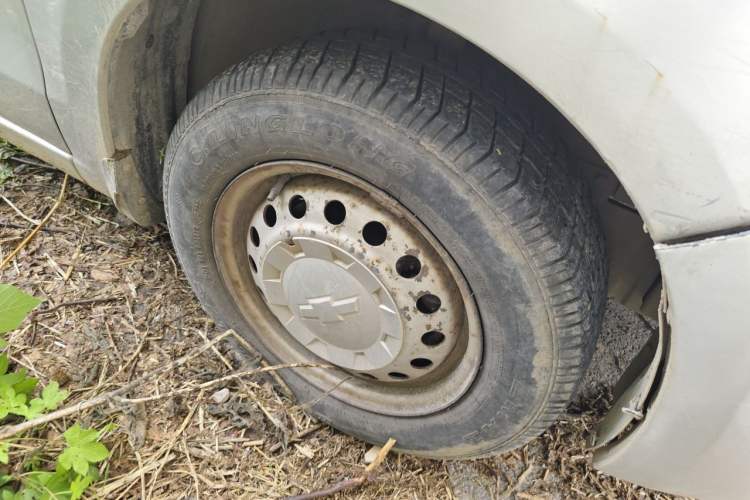 Used Chevrolet Sail 2011 Sedan 1.4L Manual Happiness Edition Right Front Wheel Hub