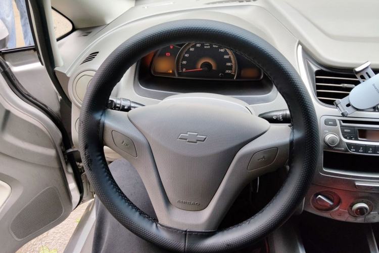 Used Chevrolet Sail 2011 Sedan 1.4L Manual Happiness Edition Steering Wheel