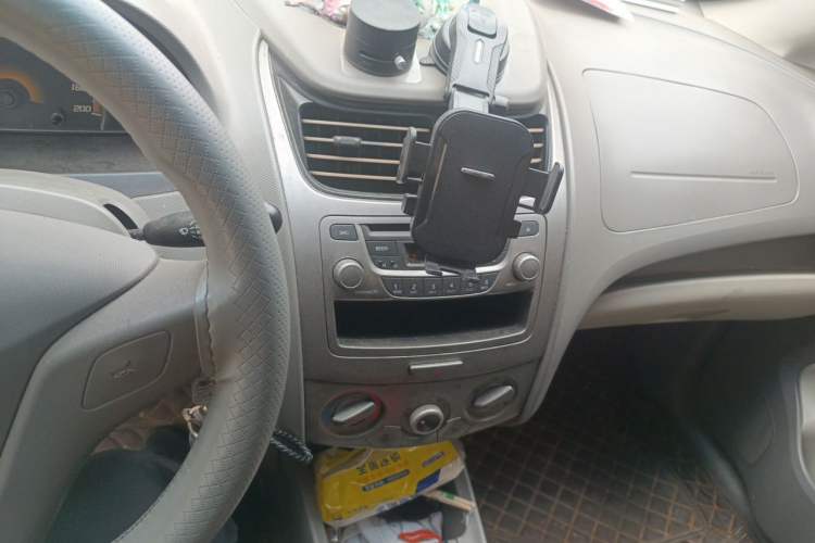 Used Chevrolet Sail 2011 Sedan 1.4L Manual Happiness Edition Audio And AC Panel