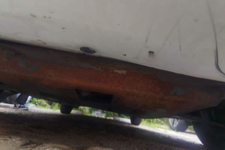 Used Chevrolet Sail 2011 Sedan 1.4L Manual Happiness Edition Chassis Front