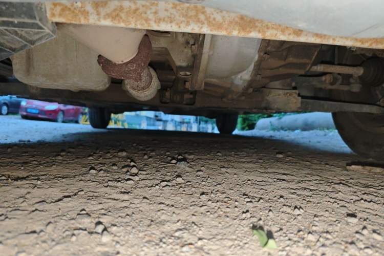 Used Chevrolet Sail 2011 Sedan 1.4L AMT Happiness Edition Chassis Front