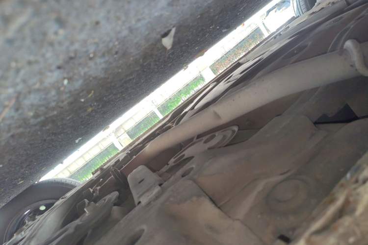 Used Chevrolet Sail 2011 Sedan 1.4L AMT Happiness Edition Chassis Front Right