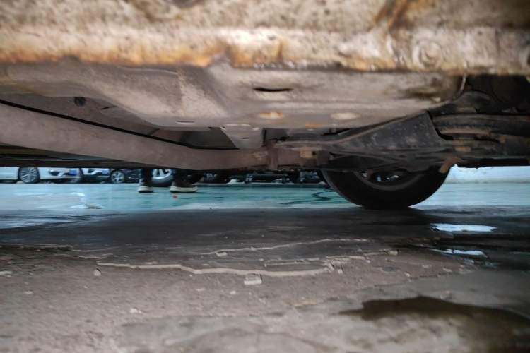 Used Chevrolet Sail 2011 Sedan 1.4L Manual Happiness Edition Chassis Front Right