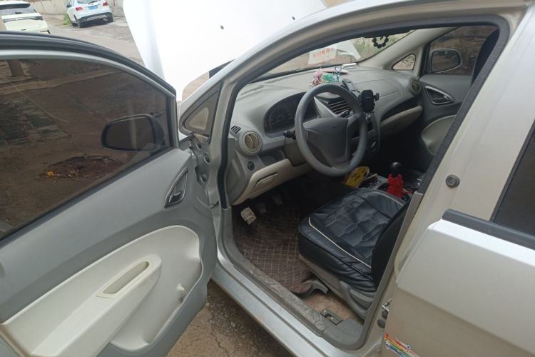 Used Chevrolet Sail 2011 Sedan 1.4L Manual Happiness Edition Driver Seat