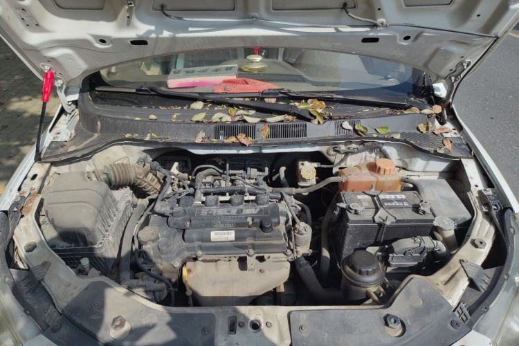Used Chevrolet Sail 2011 Sedan 1.4L AMT Happiness Edition Engine Bay