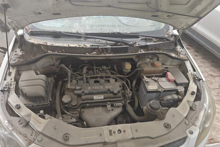 Used Chevrolet Sail 2011 Sedan 1.4L Manual Happiness Edition Engine Bay