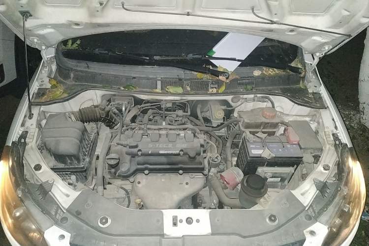 Used Chevrolet Sail 2011 Sedan 1.4L Manual Happiness Edition Engine Bay