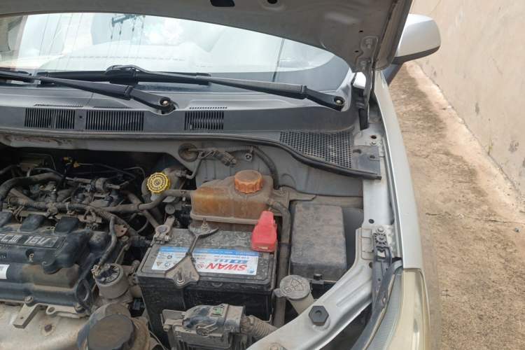 Used Chevrolet Sail 2011 Sedan 1.4L Manual Happiness Edition Engine Bay Left