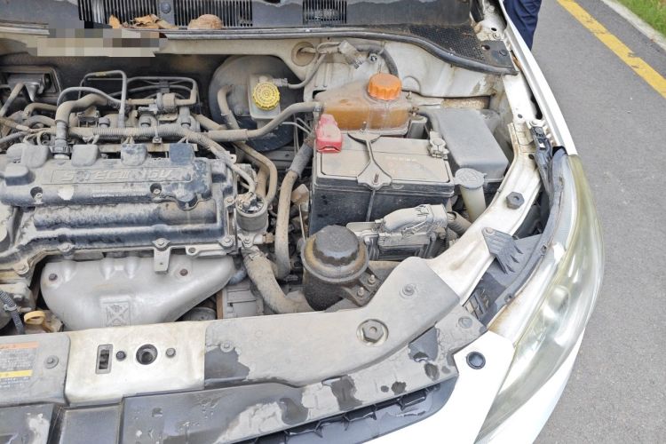 Used Chevrolet Sail 2011 Sedan 1.4L AMT Happiness Edition Engine Bay Left