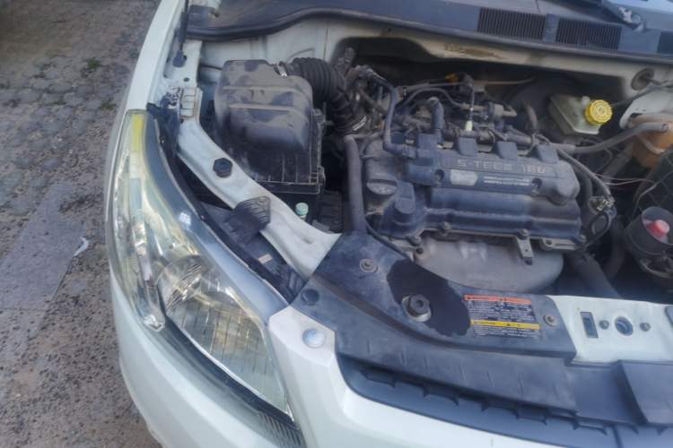 Used Chevrolet Sail 2011 Sedan 1.4L Manual Happiness Edition Engine Bay Right