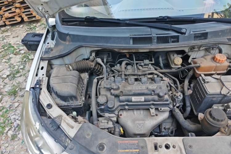Used Chevrolet Sail 2011 Sedan 1.4L AMT Happiness Edition Engine Bay Right