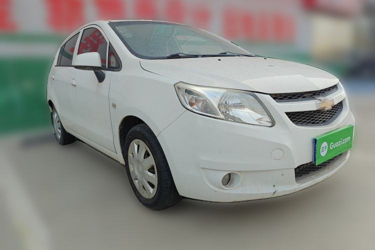 Used Chevrolet Sail 2011 Hatchback 1.4L Manual Happiness Edition Front Right 45 Deg