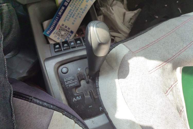 Used Chevrolet Sail 2011 Sedan 1.4L AMT Happiness Edition Gear Lever