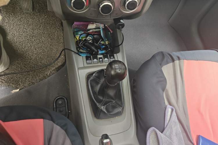 Used Chevrolet Sail 2011 Sedan 1.4L Manual Happiness Edition Gear Lever