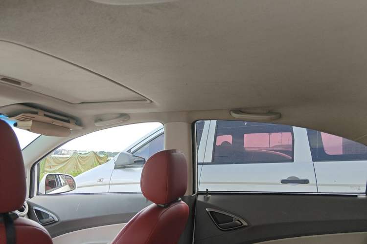 Used Chevrolet Sail 2011 Sedan 1.4L AMT Happiness Edition Headliner