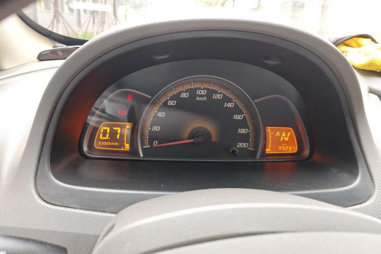 Used Chevrolet Sail 2011 Sedan 1.4L AMT Happiness Edition Instrument Cluster