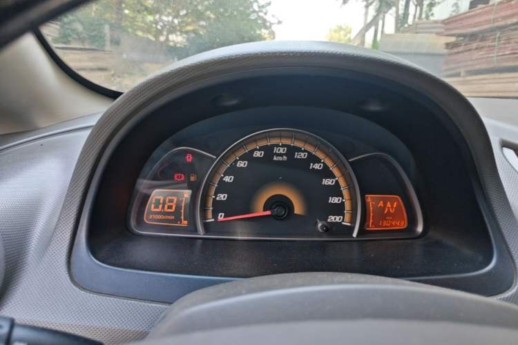 Used Chevrolet Sail 2011 Sedan 1.4L AMT Happiness Edition Instrument Cluster