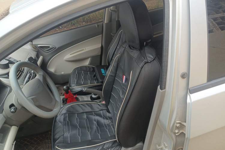 Used Chevrolet Sail 2011 Sedan 1.4L Manual Happiness Edition Left Front Seat