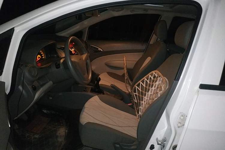 Used Chevrolet Sail 2011 Sedan 1.4L Manual Happiness Edition Left Front Seat