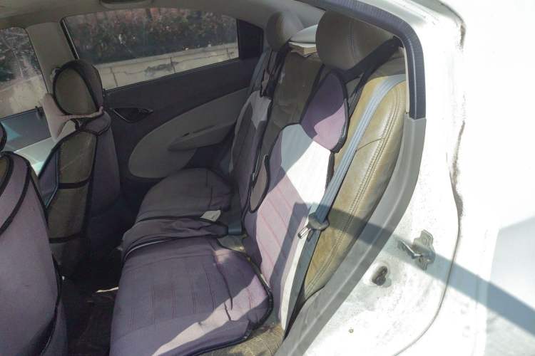 Used Chevrolet Sail 2011 Sedan 1.4L AMT Happiness Edition Left Rear Seat