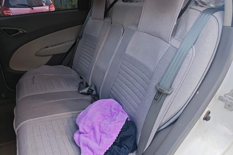 Used Chevrolet Sail 2011 Sedan 1.4L Manual Happiness Edition Left Rear Seat