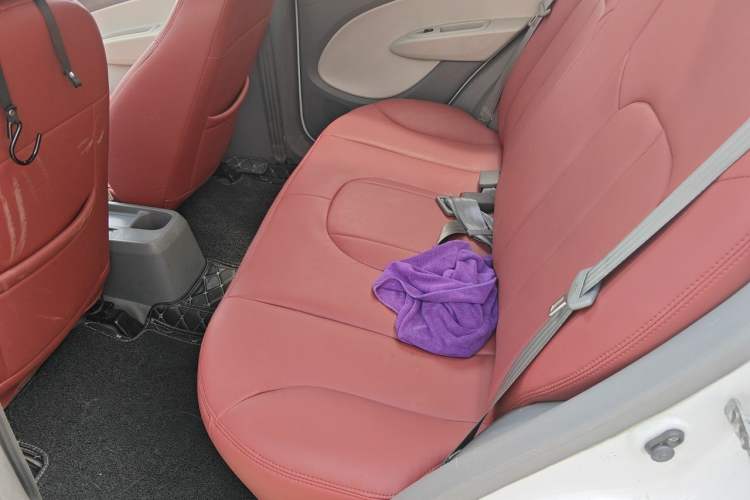 Used Chevrolet Sail 2011 Sedan 1.4L AMT Happiness Edition Left Rear Seat