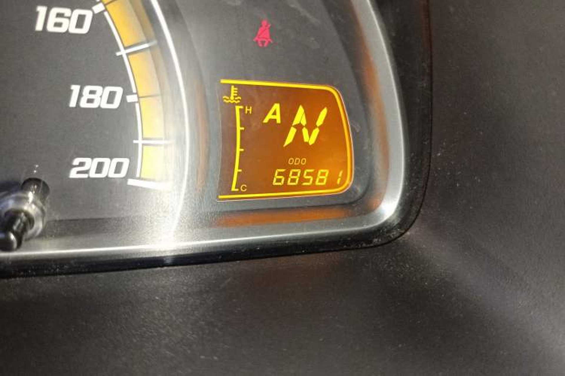 Used Chevrolet Sail 2011 Sedan 1.4L AMT Happiness Edition Odometer Close Up