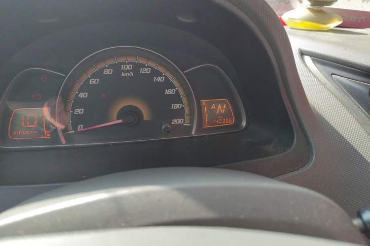 Used Chevrolet Sail 2011 Sedan 1.4L AMT Happiness Edition Odometer Close Up