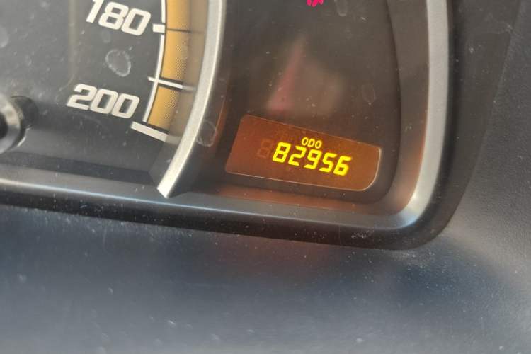 Used Chevrolet Sail 2011 Sedan 1.4L Manual Happiness Edition Odometer Close Up