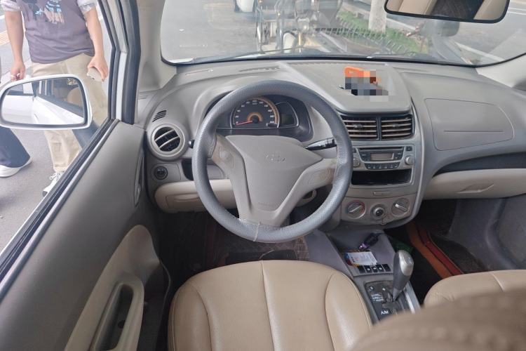 Used Chevrolet Sail 2011 Hatchback 1.4L AMT Happiness Edition Steering Wheel