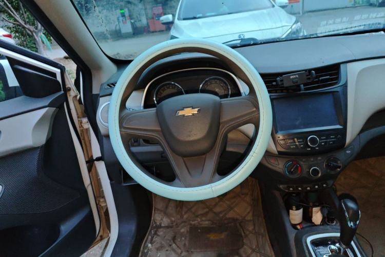 Used Chevrolet Sail 2011 Sedan 1.4L AMT Happiness Edition Steering Wheel