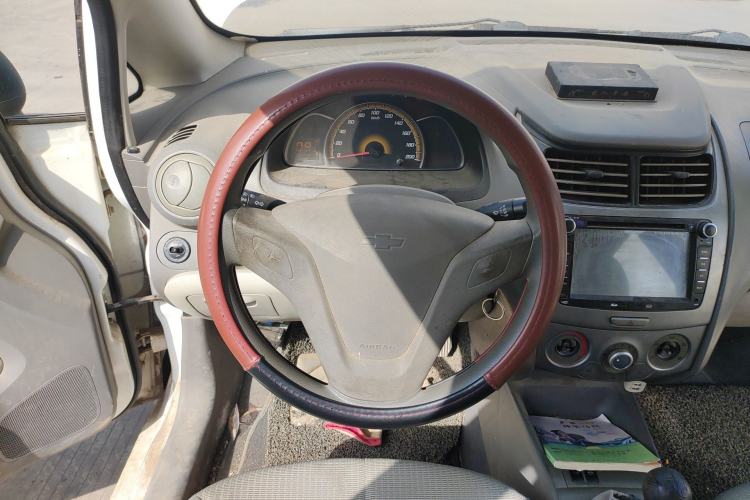 Used Chevrolet Sail 2011 Sedan 1.4L Manual Happiness Edition Steering Wheel