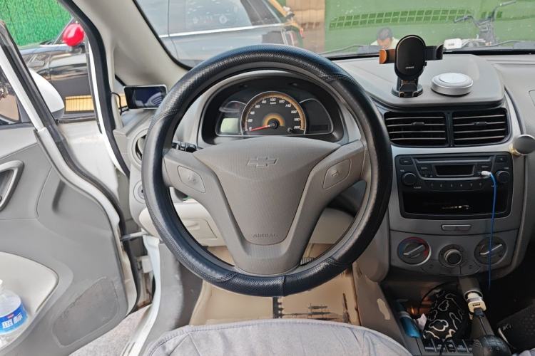 Used Chevrolet Sail 2011 Sedan 1.4L Manual Happiness Edition Steering Wheel