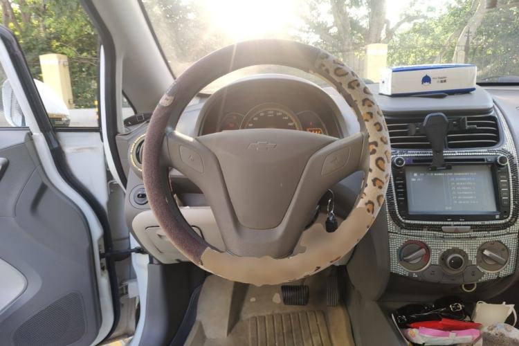 Used Chevrolet Sail 2011 Sedan 1.4L AMT Happiness Edition Steering Wheel