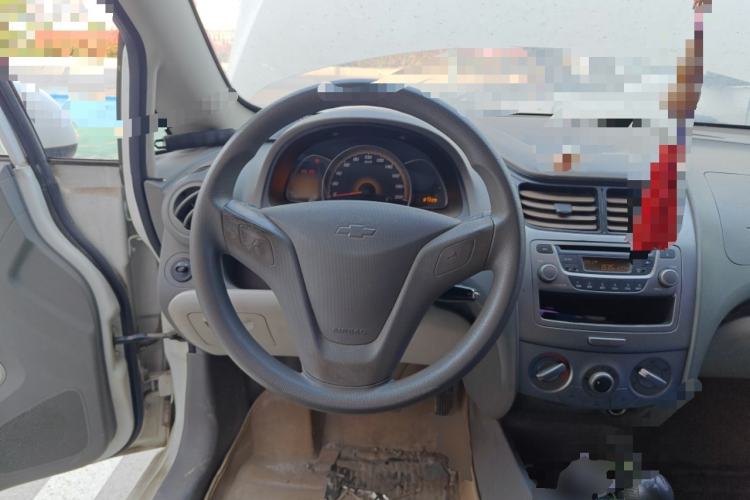 Used Chevrolet Sail 2011 Hatchback 1.4L Manual Happiness Edition Steering Wheel