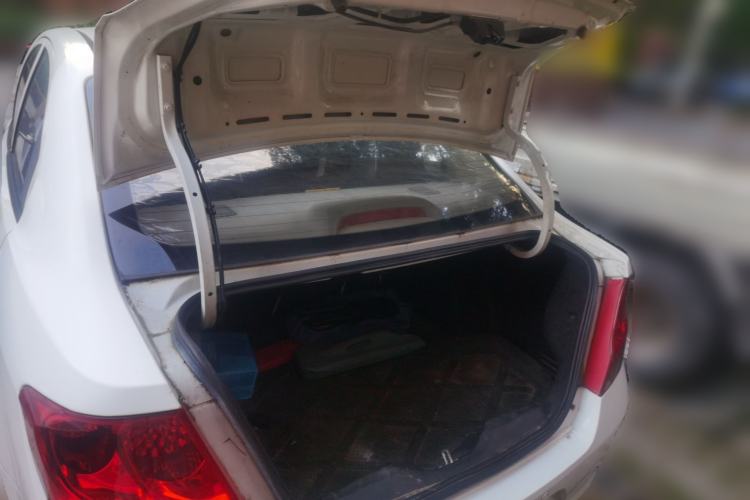 Used Chevrolet Sail 2011 Sedan 1.4L Manual Happiness Edition Trunk