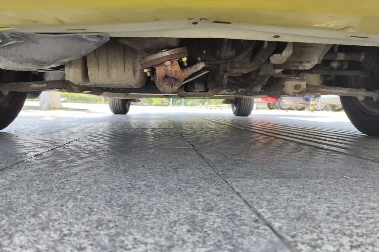 Used Chevrolet Sail 2011 Hatchback 1.4L AMT Happiness Edition Chassis Front