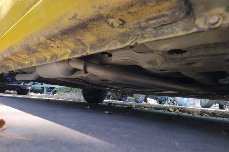 Used Chevrolet Sail 2011 Hatchback 1.4L AMT Happiness Edition Chassis Front Right
