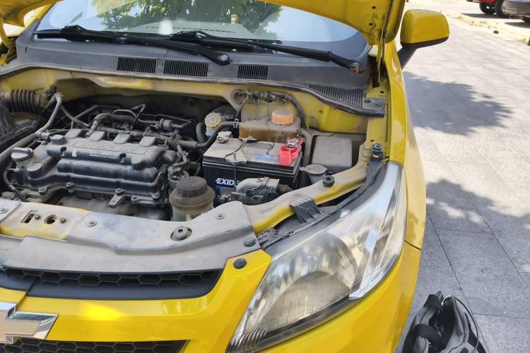 Used Chevrolet Sail 2011 Hatchback 1.4L AMT Happiness Edition Engine Bay Left